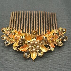 Elegant Gold Floral Hair Comb